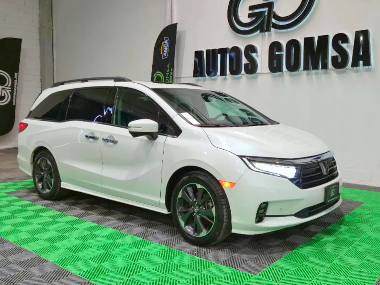 Honda Odyssey Touring 2024
